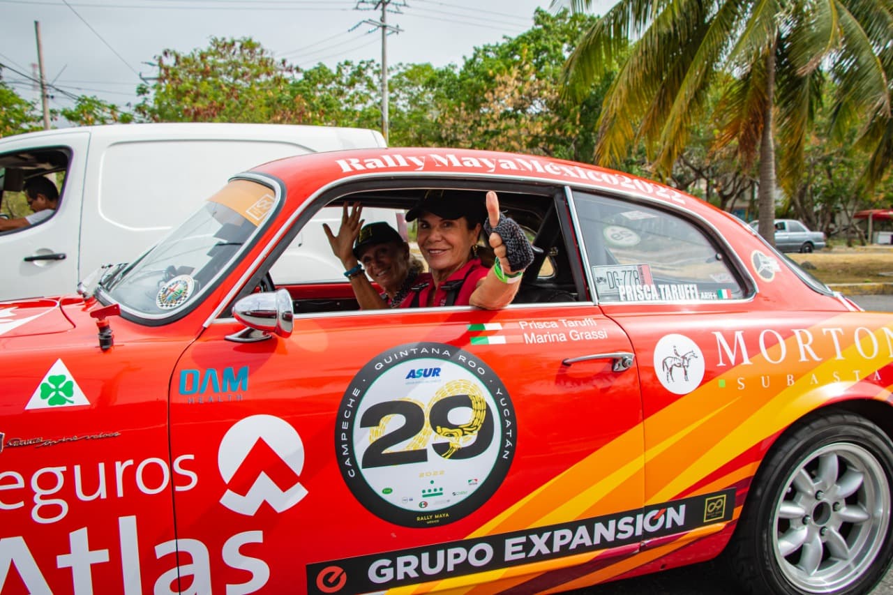 Prisca Taruffi, daughter of legendary pilot Piero Taruffi, among participants in Mexico’s Rally Maya