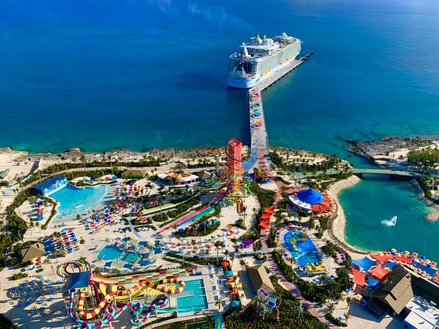 Crucero Scarlet Lady comienza en Las Bahamas su debut en el Caribe