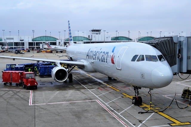 American Airlines reports huge losses in 2021
