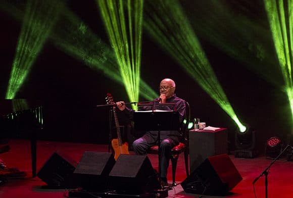 Concierto de Pablo Milanés en La Habana: un abrazo de luz