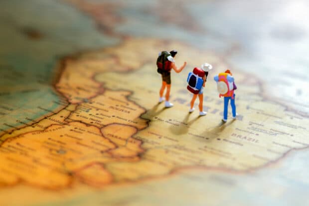Travel expert shares tips on AI vacation planning