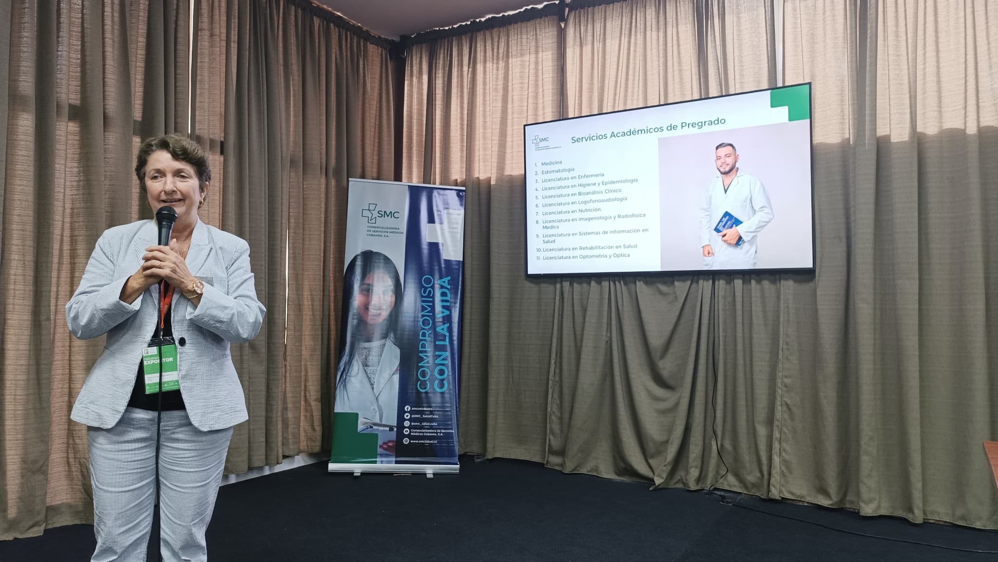 Servicios Médicos Cubanos presenta en FIHAV su cartera de servicios