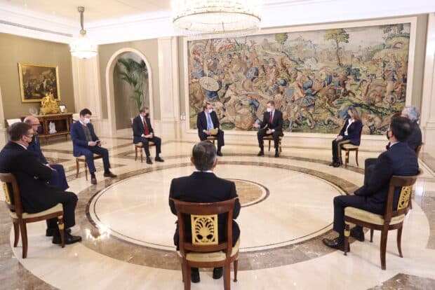 El rey Felipe recibe a la Mesa del Turismo de España