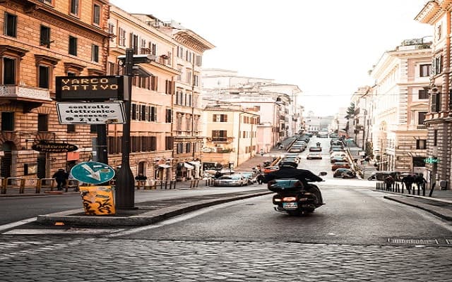 Viajes nacionales se multiplican en Italia