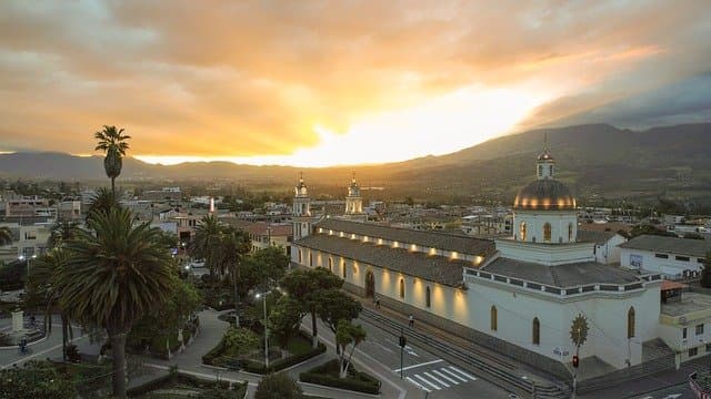 Ecuador hacia modernizar sus leyes de turismo