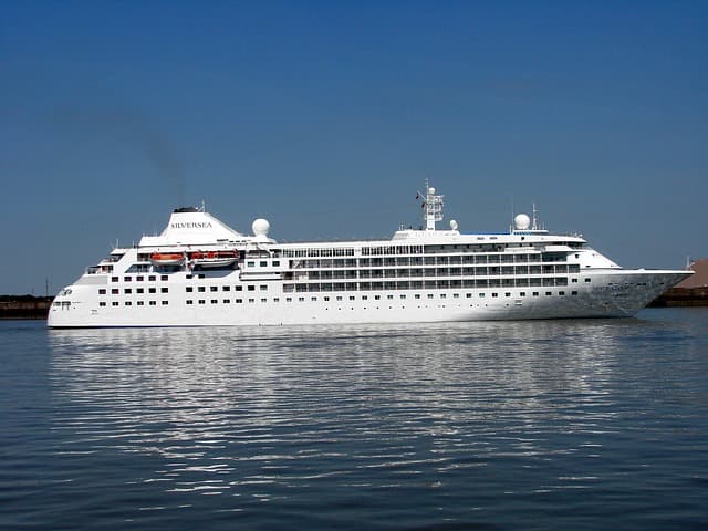Silversea regresa a Galápagos y anuncia vacaciones de invierno en las Antillas