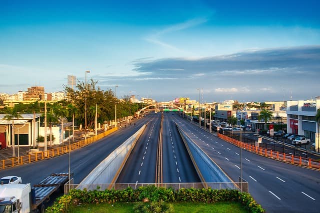Empresarios canadienses buscan invertir en sector turístico dominicano