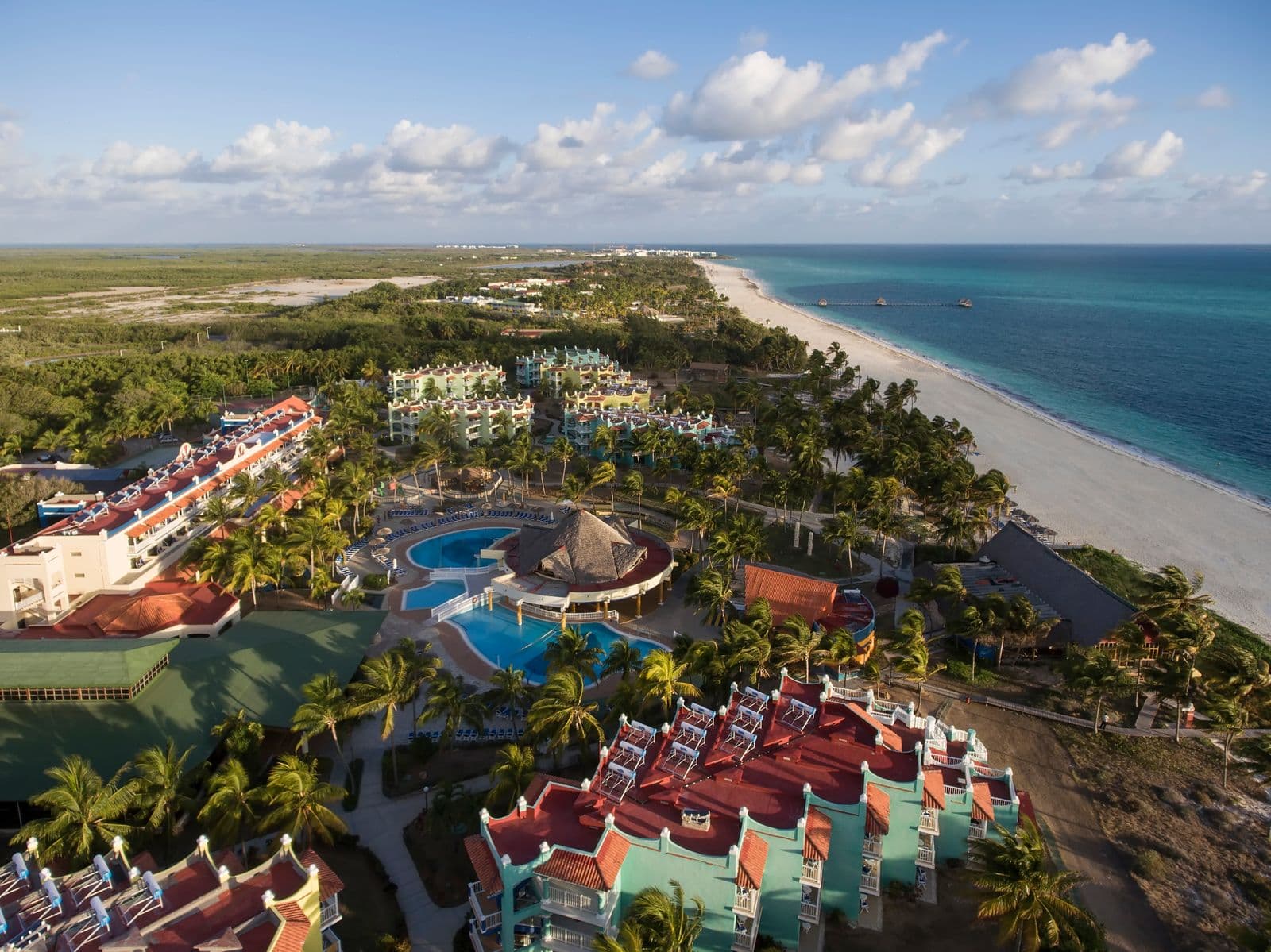 Más vuelos internacionales hacia destino cubano Jardines del Rey