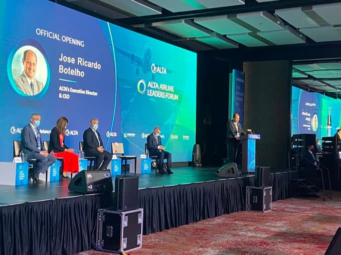 Bogotá acoge mayor evento de la industria aerocomercial de Latinoamérica y el Caribe
