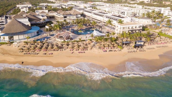Blue Diamond Resorts reabre hotel en República Dominicana con la marca Royalton CHIC Punta Cana