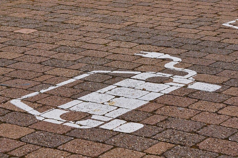 Panamá avanza en desarrollo de movilidad eléctrica