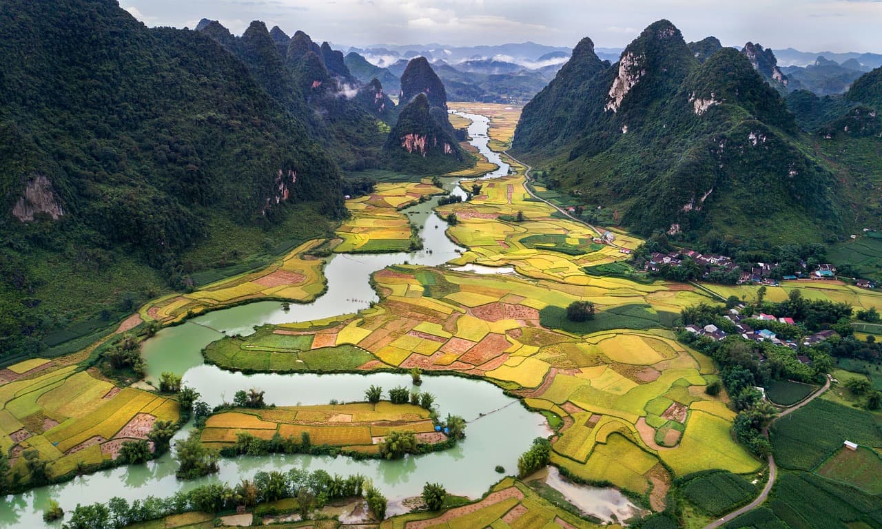 Vietnam looks to be among 30 most competitive tourism nations worldwide