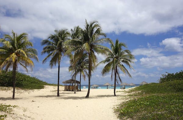Cuba promueve su turismo sostenible en destinos de sol y playa