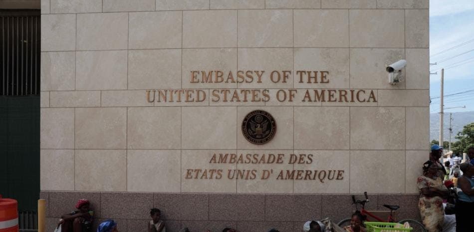 U.S. Embassy in Dominican Republic and Haiti reiterate warnings not to travel to neighboring country