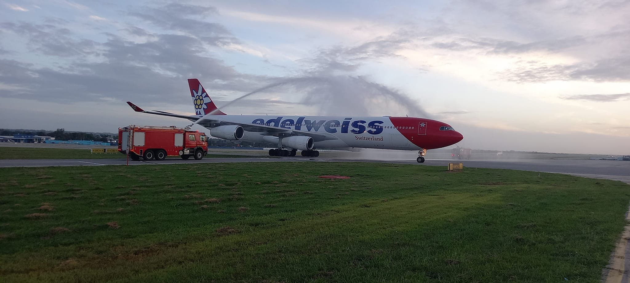 Arribó a La Habana vuelo inaugural de aerolínea suiza Edelweiss