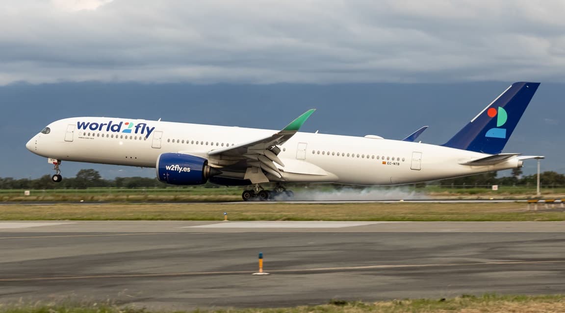 World2Fly celebra el vuelo inaugural de su ruta Madrid-Cali