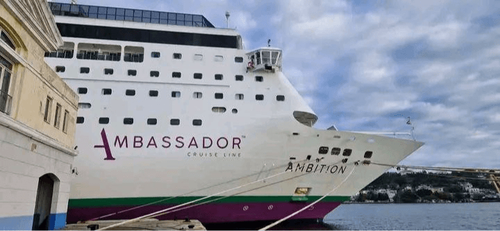 Crucero Ambition llega a La Habana en su primera operación en puertos cubanos