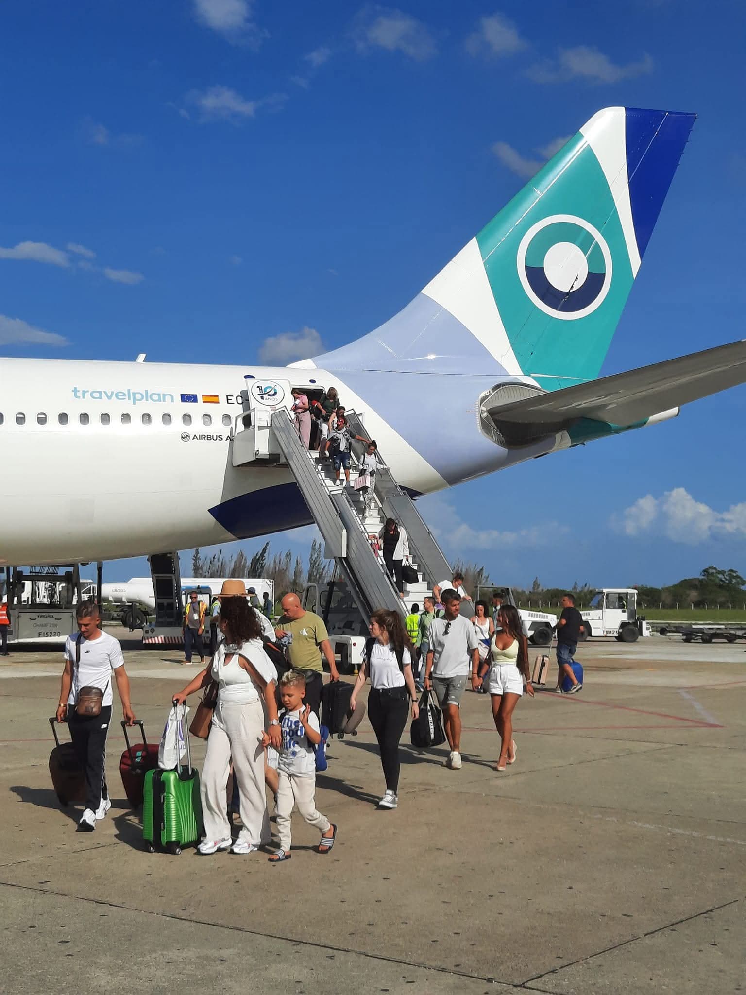 From Madrid to Santa Clara with Iberojet: a water arch that opens doors to Santa Clara