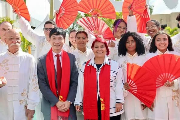 Turoperadores chinos visitan destinos turísticos de Venezuela