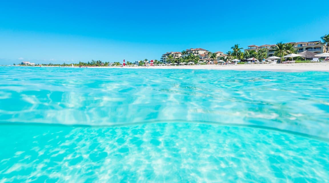 Las Islas Turcas y Caicos vuelven a estar abiertas al público, tras el paso de Melissa
