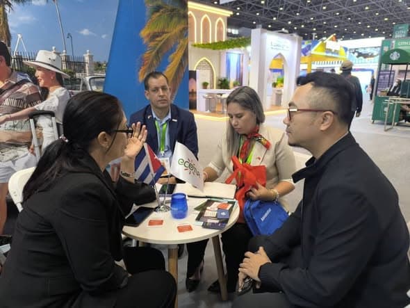 Cuba promociona sus atractivos turísticos en la Feria Internacional de Viajes de China 2025