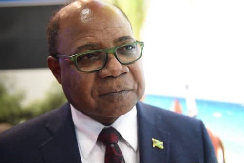 Tourism Minister Bartlett Welcomes Expansion of International Hotel Chain to Jamaica