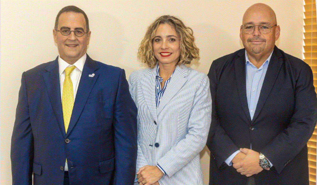 Panamá renueva su alianza con Air Europa