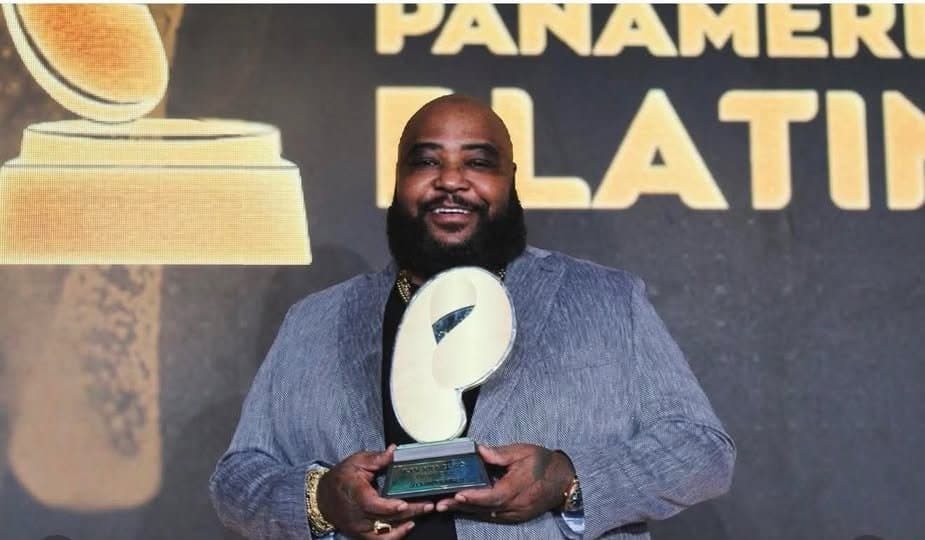 La salsa cubana conquista el mundo: Alexander Abreu recibe importante premio en Perú