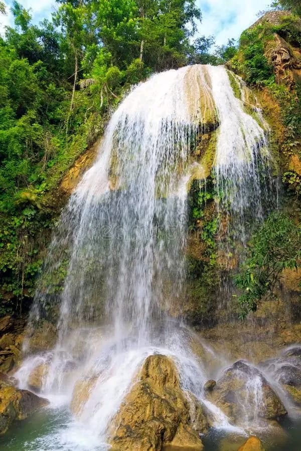 Soroa: The permanent rainbow hidden in the Sierra del Rosario