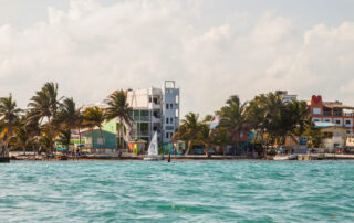 Belize reaches half million in overnight tourism arrivals