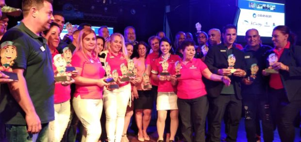 Grupo Cubanacan premia el valor de una sonrisa