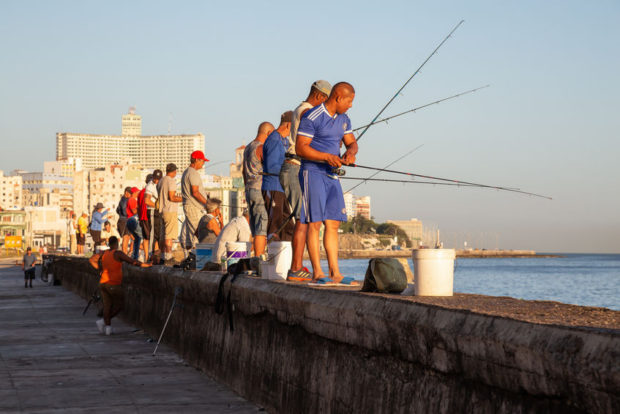 Volveremos a sentarnos en el muro del Malecón