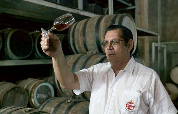 Triste despedida al Primer Maestro del Ron Cubano José Pablo Navarro Campa