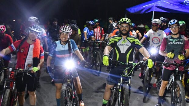 Ciclismo nocturno en el Volcán Masaya