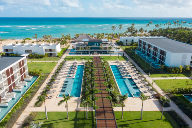 Vista aérea del hotel Live Aqua Beach Resort Punta Cana